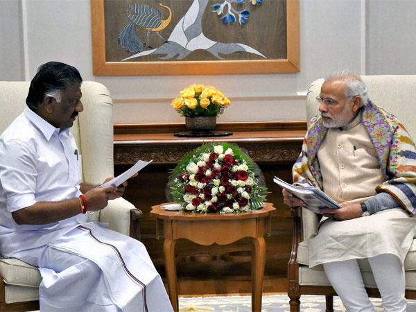 పన్నీర్ సెల్వం చేతికి కీ !