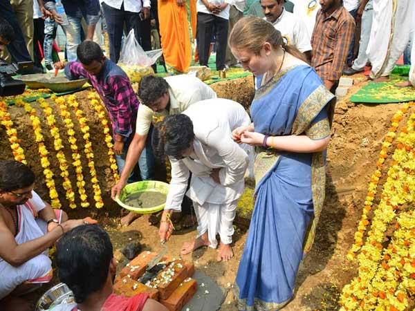 పార్టీ నిర్మాణంపై: