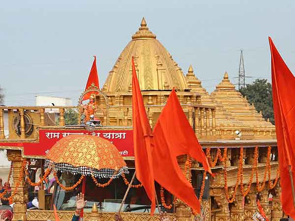 అడ్డుకుంటే సమస్యలు