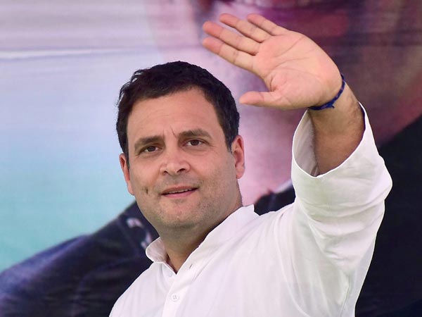 మంత్రి గాంధీకి ట్యాగ్