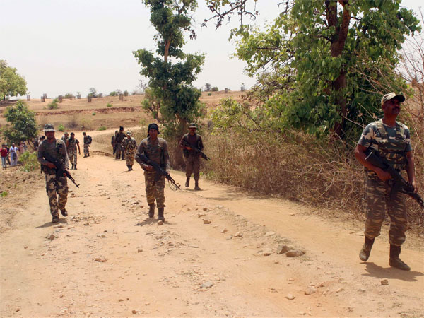 1 Killed As Naxals Torch Buses, Truck In Chhattisgarh's Sukma 1 Killed As Naxals Torch Buses, Truck In Chhattisgarh's Sukma