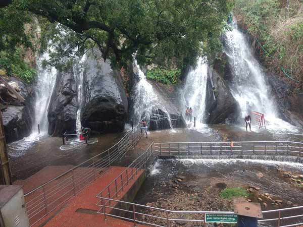 కేరళ సీఎం వార్నింగ్