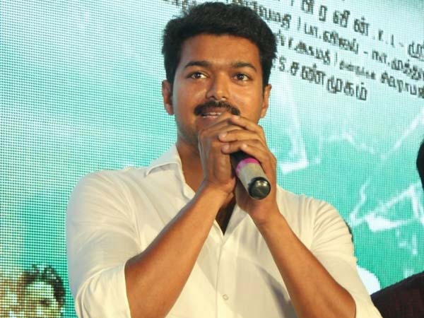 రాజకీయాల్లోకి విజయ్ !