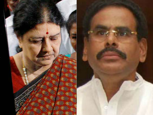 కన్నెత్తిచూడని అన్నాడీఎంకే