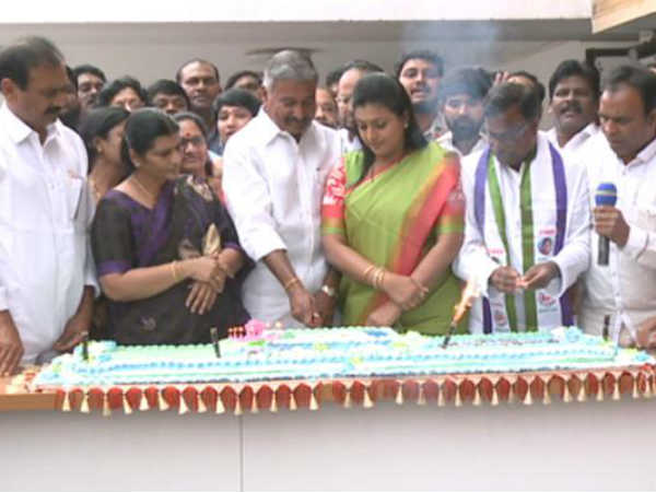 ప్రజలే గెలిపిస్తారు