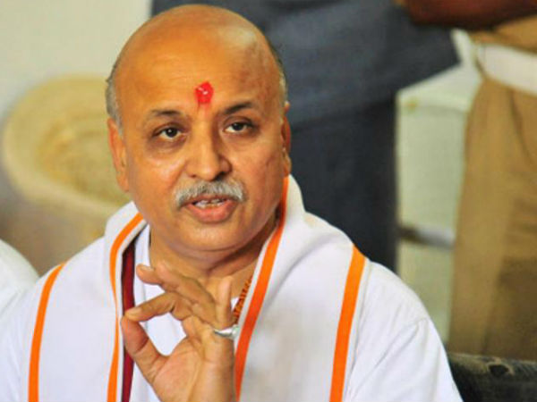Pravin Togadia quits VHP; to go on indefinite fast Pravin Togadia quits VHP; to go on indefinite fast