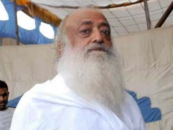 ఆఫీసర్లే నా కాళ్లు మొక్కుతారు