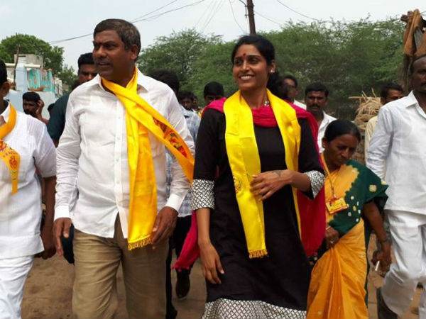 అఖిలకు ఈ అంశాలు మింగుడు పడటం లేదా?