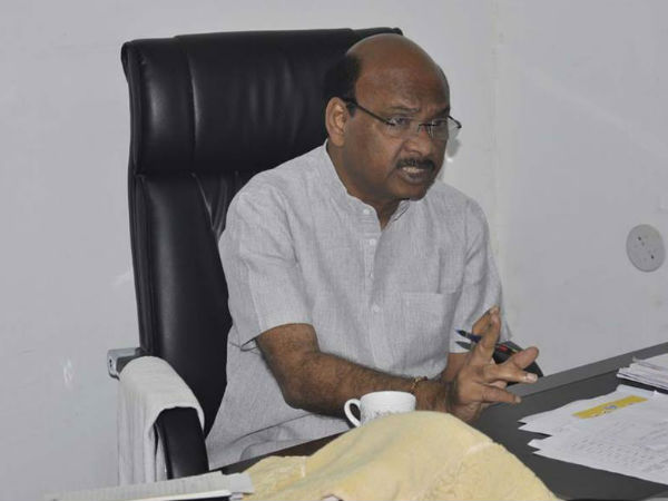 రూ.1000 కోట్ల విశాఖ డైరీ ఫాం భూముల స్వాహాకు కుట్ర: మంత్రి అయ్యన్న 