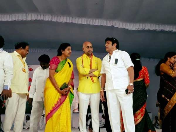 దొంగ దీక్షకు కాలేజీ పిల్లలు ఎందుకు?