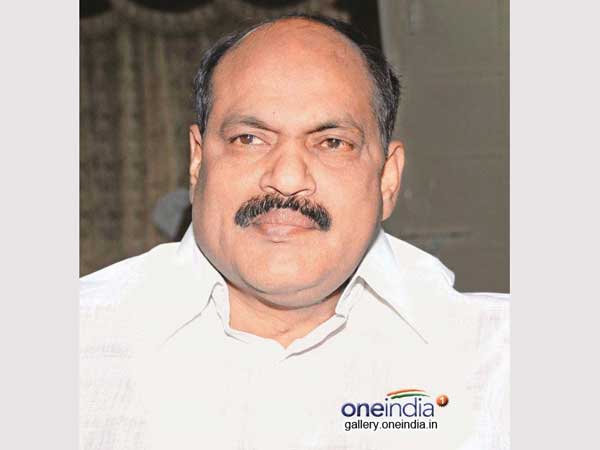Trs mla reacts on MlC Bhupathi reddy allegations Trs mla reacts on MlC Bhupathi reddy allegations
