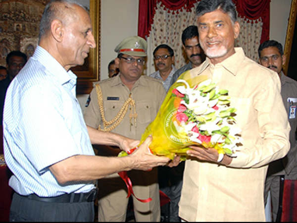 ఎపికి సంబంధించి...ఏం చెప్పొచ్చు