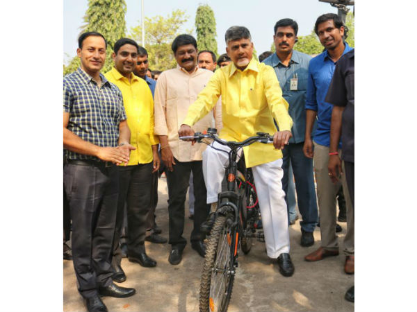టిడిపి సైకిల్ ర్యాలీలు