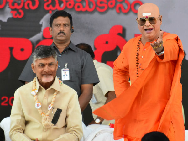 మోడీ-జగన్ మధ్య విజయసాయి దూతగా