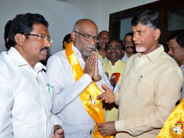 కేంద్రానికి బుద్ధి చెబుతారు