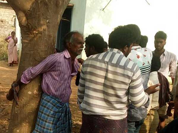 Inhumane:Son makes mistake..Father was punished Inhumane:Son makes mistake..Father was punished