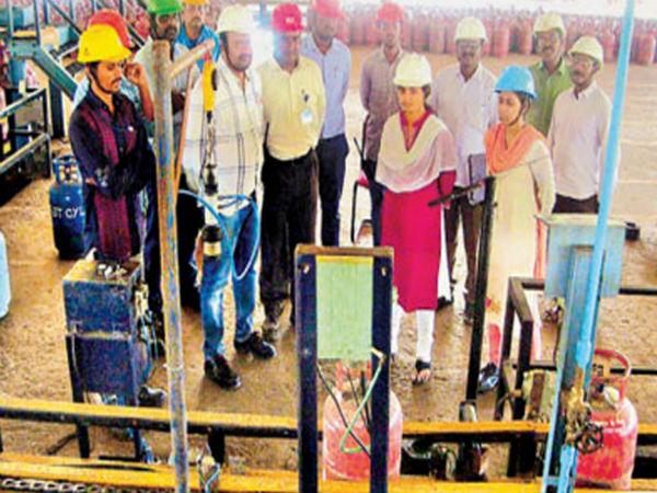ఇరువురికీ నష్టం...అవగాహన పెంచుకోండి