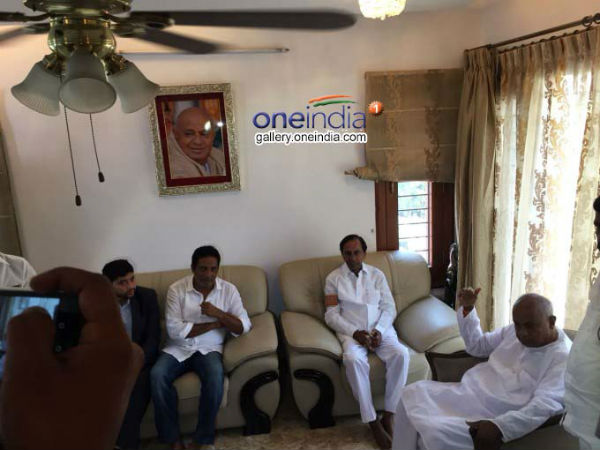 కేసీఆర్కు మంచి మిత్రుడు