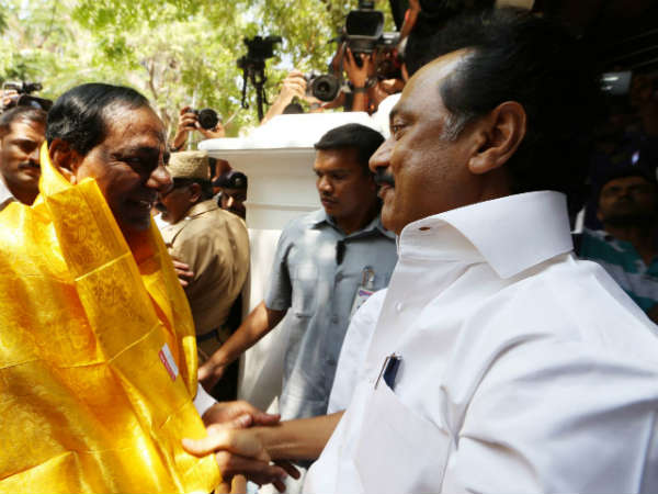 స్టాలిన్కు ఆహ్వానం