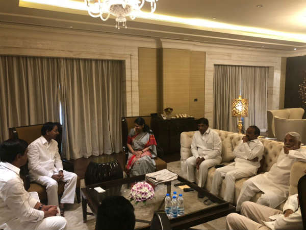 కేసీఆర్తో ఇలాంటి సమావేశాలు