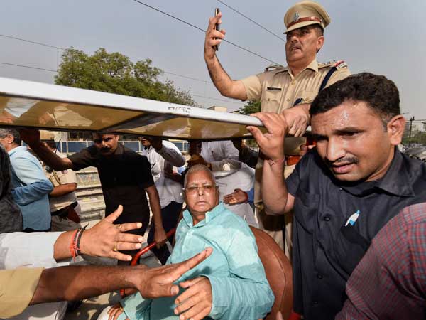 Conspiracy to worsen health: Lalu Yadav after being discharged from AIIMS Conspiracy to worsen health: Lalu Yadav after being discharged from AIIMS