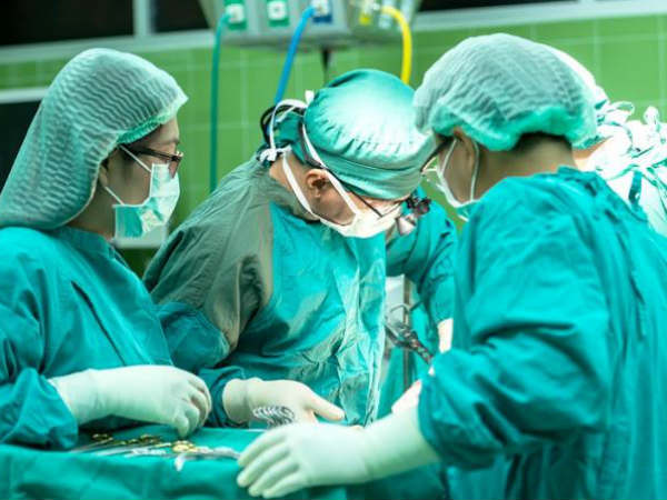 1.5-cm-long steel spring gets stuck in 7-year-olds lungs in Mumbai 1.5-cm-long steel spring gets stuck in 7-year-olds lungs in Mumbai