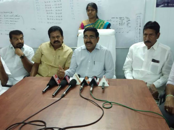 జగన్, పవన్లు పిలిస్తే రాలేదు