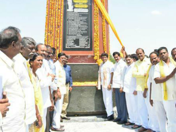 జగన్ అలా అంటున్నారు కానీ