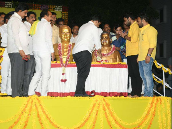 టచ్లో పదిమంది వైసీపీ ఎమ్మెల్యేలు