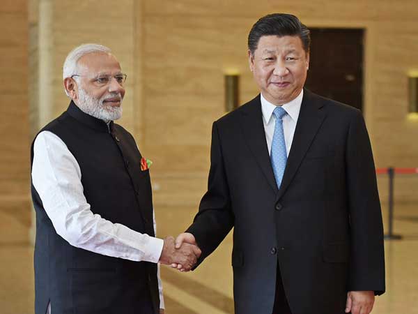 PM Narendra Modi meets Xi Jinping at Maos favourite holiday spot in Wuhan PM Narendra Modi meets Xi Jinping at Maos favourite holiday spot in Wuhan