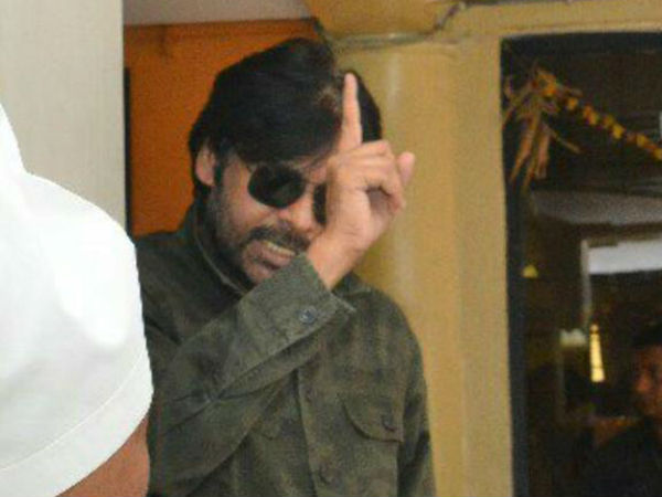 పవన్ కళ్యాణ్...నేటి తొలి ట్వీట్ ఇదే
