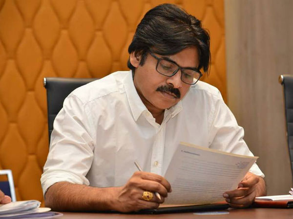 పవన్ తీవ్ర వ్యాఖ్యలు