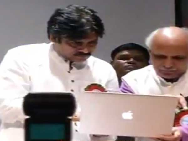 Pawan kalyan launches IYR book Yevari Rajadhani book Pawan kalyan launches IYR book Yevari Rajadhani book
