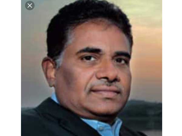 శ్రీనిరాజు బంధువులు వీరే