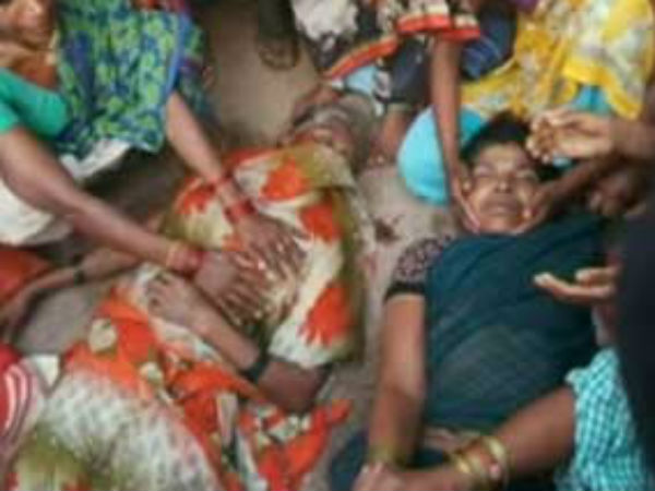 Tractor falls in canal in nalgonda, 10dies Tractor falls in canal in nalgonda, 10dies