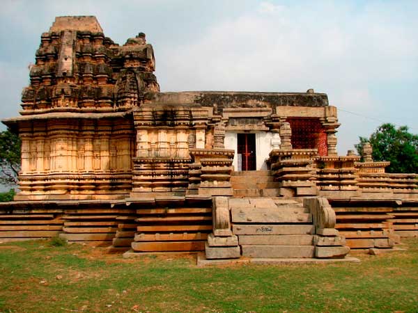 పిల్లలమర్రి గ్రామ విశేషాలు