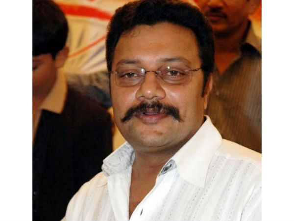 స్వతంత్ర అభ్యర్థి