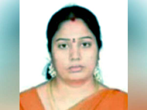 నీచంగా మాట్లాడింది