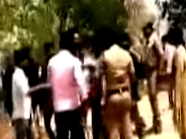 చర్యల కోసం...విద్యార్థుల డిమాండ్