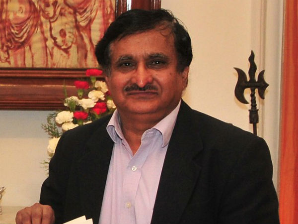 ఏం చూసి వీసీని చేశారు