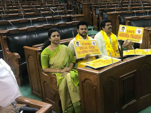 చంపుతారా, బెదిరిస్తారా, అడుగుతున్నామని బుట్టా రేణుక