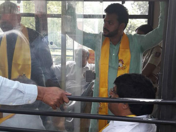 గొంతుచించుకున్నా మోడీ మాట్లాడలేదు.. రామ్మోహన్నాయుడు