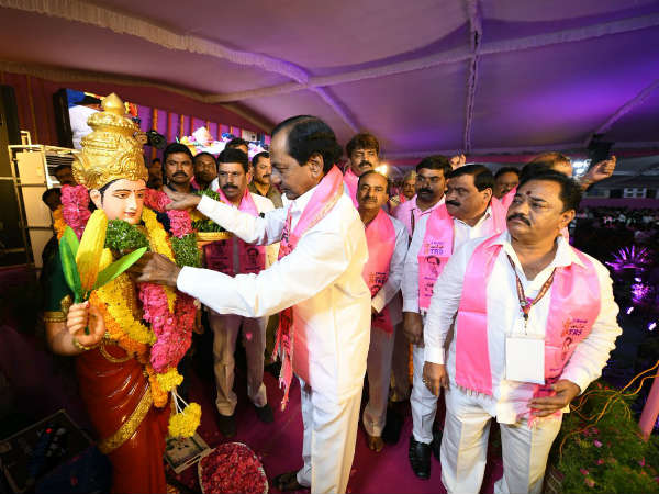 తెలంగాణలో ఎవరు బాగుపడ్డా మాకు సంతోషం