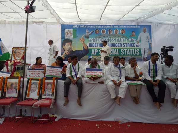 ఆ తరువాత దీక్షలో...ఎమ్మెల్యేలు