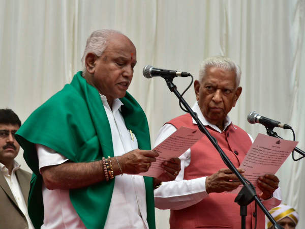 గవర్నర్ చేతిలో అస్త్రం