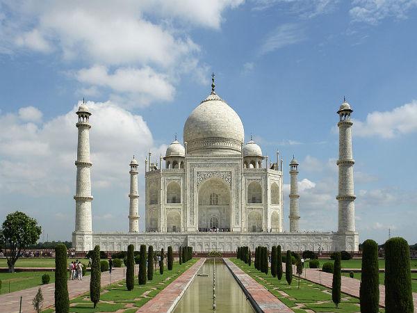 Supreme Court shows concern over Taj Mahal changing colour Supreme Court shows concern over Taj Mahal changing colour