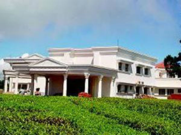 పెద్ద మొత్తంలో ఆస్తులు