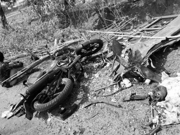 five killed in lorry bus collision in karimnagar five killed in lorry bus collision in karimnagar