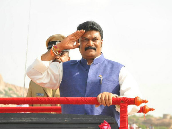 హోటల్ లో రూం