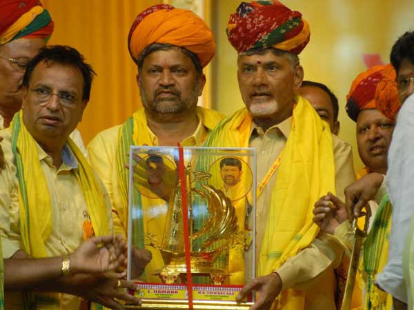 మనమే ముందుండాలి